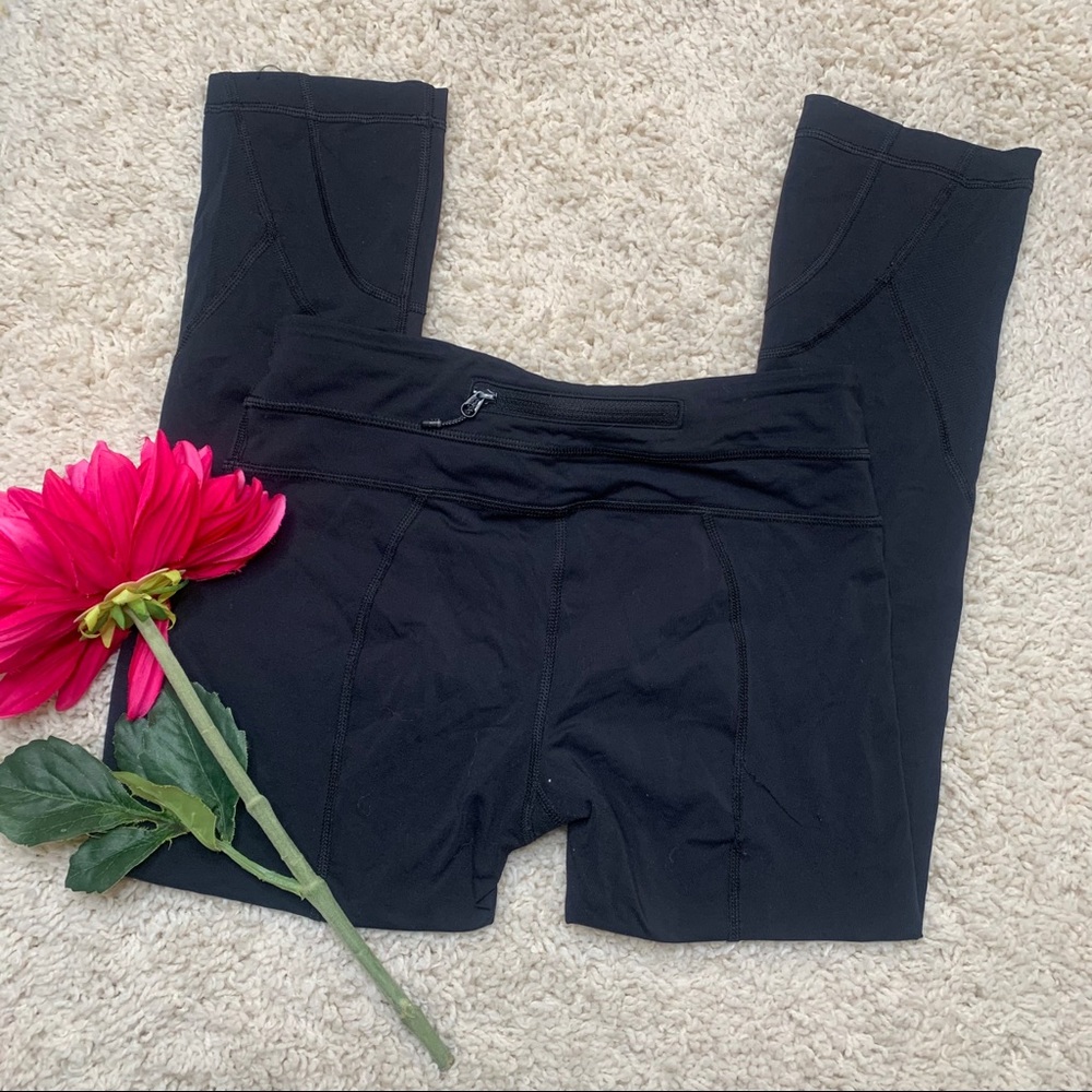 Lululemon Inspire Crop II *Luxtreme 4 - Picture 3 of 16